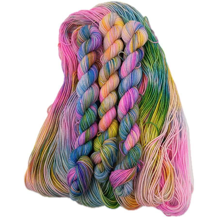 http://yetiyarns.com/cdn/shop/files/Annabelle_fbe65ff5-c26a-492d-b948-e6ee6bf5290e.jpg?v=1701890742